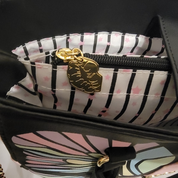 Mid size Betsy Johnson  butterfly satchel - Picture 5 of 6